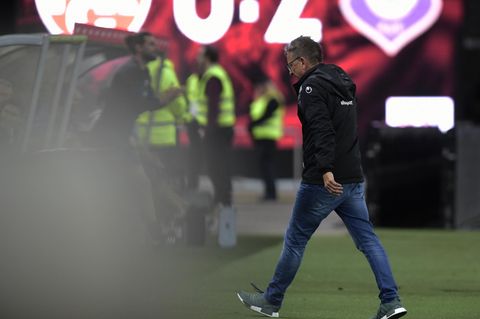 Norbert Meier nach dem Spiel gegen Erzgebirge Aue