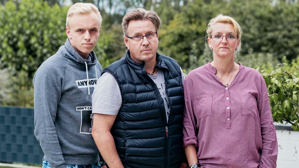 Auch sie wurden Opfer des Erpressers: Leon, Thomas und Anja Rissmayer (v.l.)