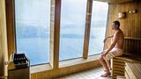 Die Schönheit der Landschaft lässt sich aus der Sauna in Wärme und Ruhe betrachten