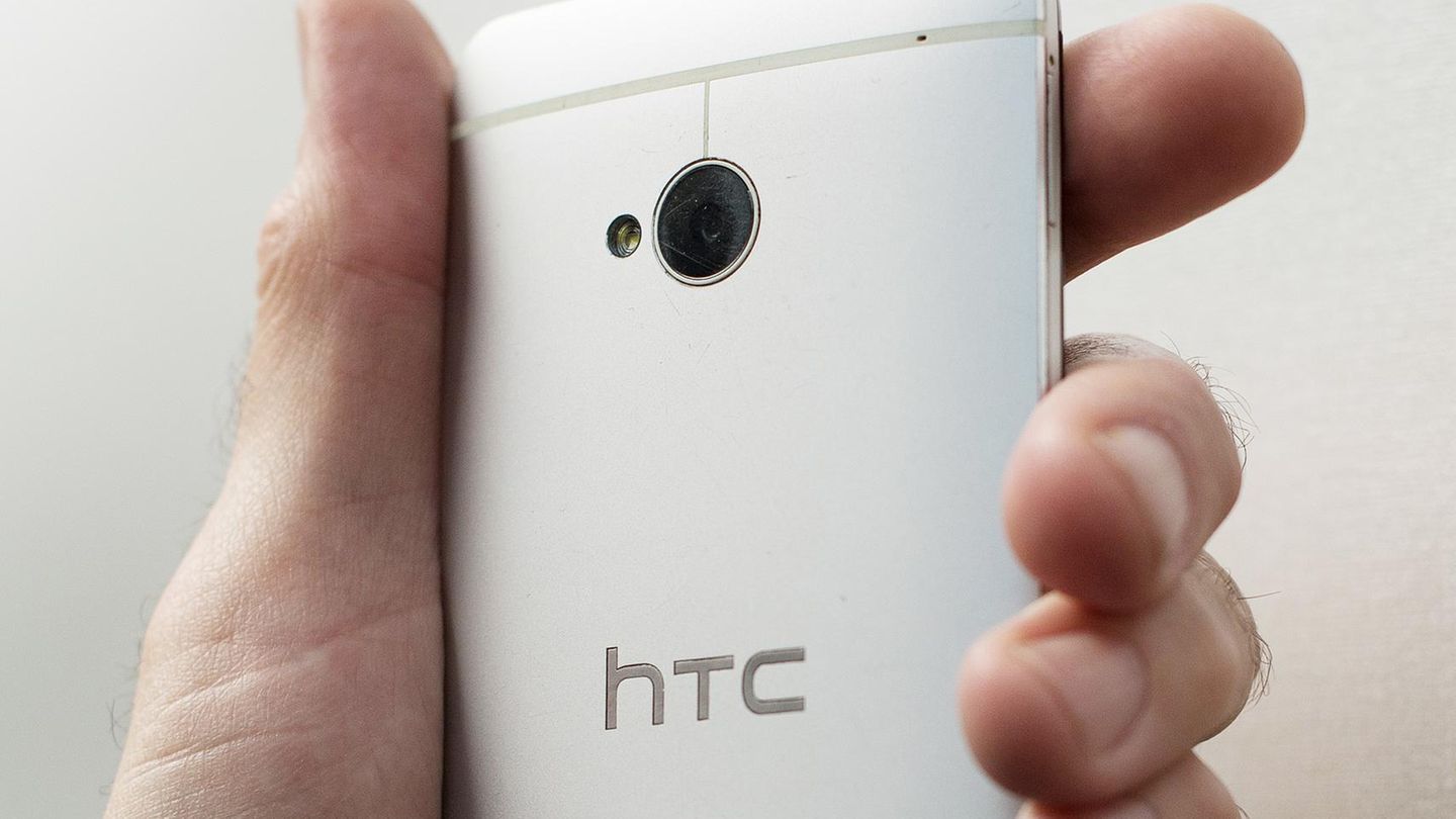 Ein Smartphone der koreanischen Marke HTC