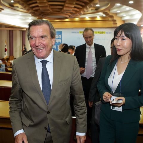 Gerhard Schröder und seine neue Freundin Soyeon Kim