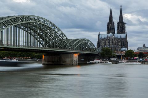 Die Hohenzollernbrücke in Köln