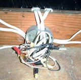 Wie viele Anzweigungen muss man in einer Dose unterbringen, bis es endlich brennt? Das fragt sich David Maudlin aus Carmel.