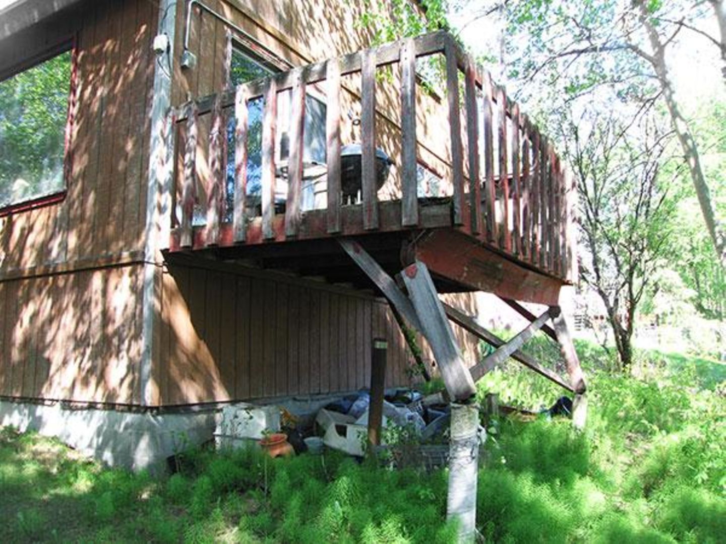 In Anchorage, Alaska, sollte man sich das Haus zuerst gründlich von außen ansehen, bevor man es wagt, das Gebäude zu betreten.
