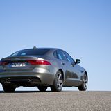 Platz ist im Jaguar XF 25d AWD genug vorhanden