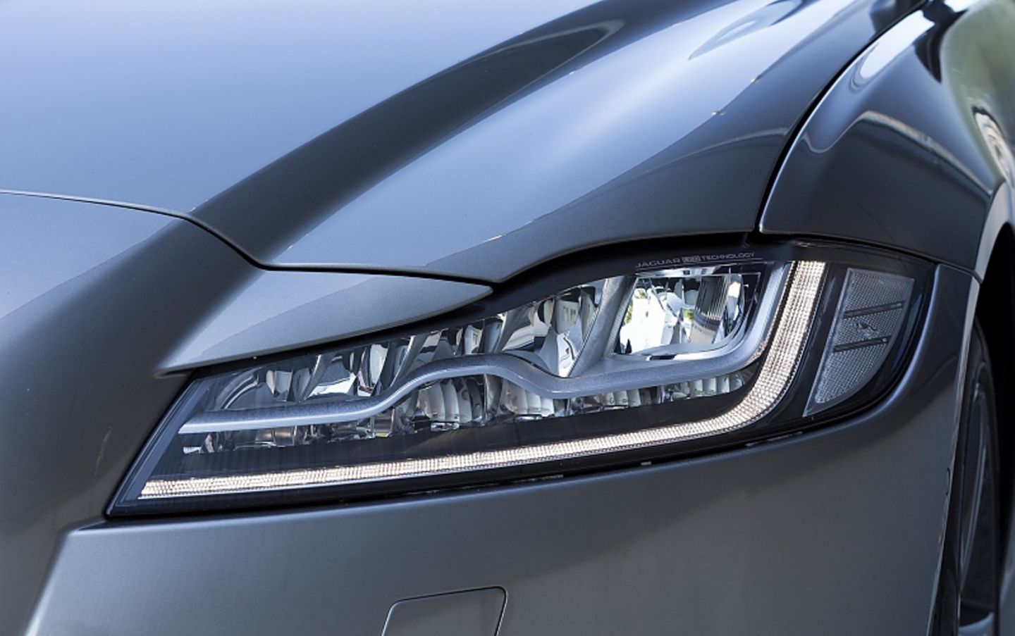 Der gefahrene Jaguar XF 25d AWD (MJ 2018) kostet 58.460 Euro