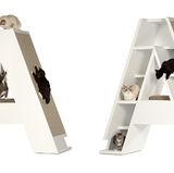 Kletterletter bietet alle Buchstaben des Alphabets als riesiges Katzenmöbel an. So sieht die 3D-Variante des "A" von vorne und hinten aus. Die Einzelanfertigungen kosten teilweise mehrere Tausend Euro.