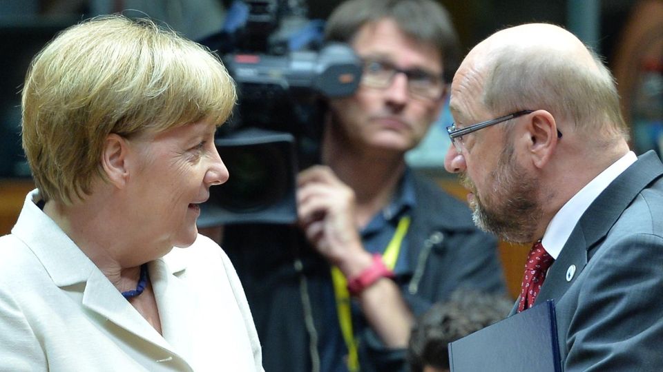 Duell ums Kanzleramt: Für Unentschlossene: Merkel gegen Schulz in 60 Sekunden