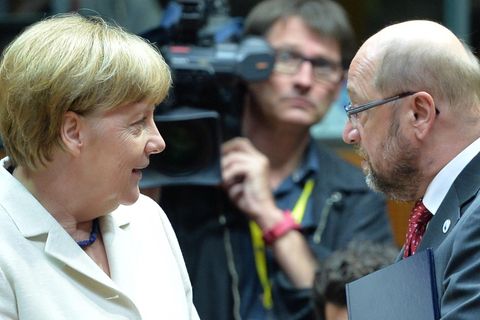 Duell ums Kanzleramt: Für Unentschlossene: Merkel gegen Schulz in 60 Sekunden