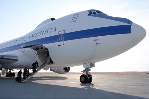 "Doomsday Plane": So sieht Trumps fliegender Krisen-Kommandoposten von innen aus
