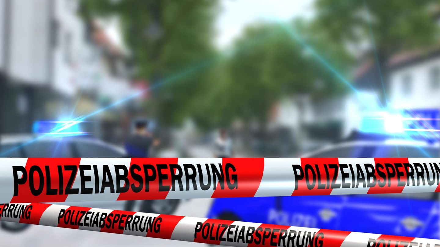 Hintergrund unklar: Mann verbrennt in Karlsruhe auf offener Straße – Polizei rätselt