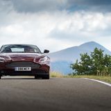 Der Aston Martin DB11 V8 wiegt 1.705 Kilogramm