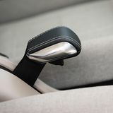 Der Handbremshebel im Citroen C3 Aircross ist etwas gewöhnungsbedürftig