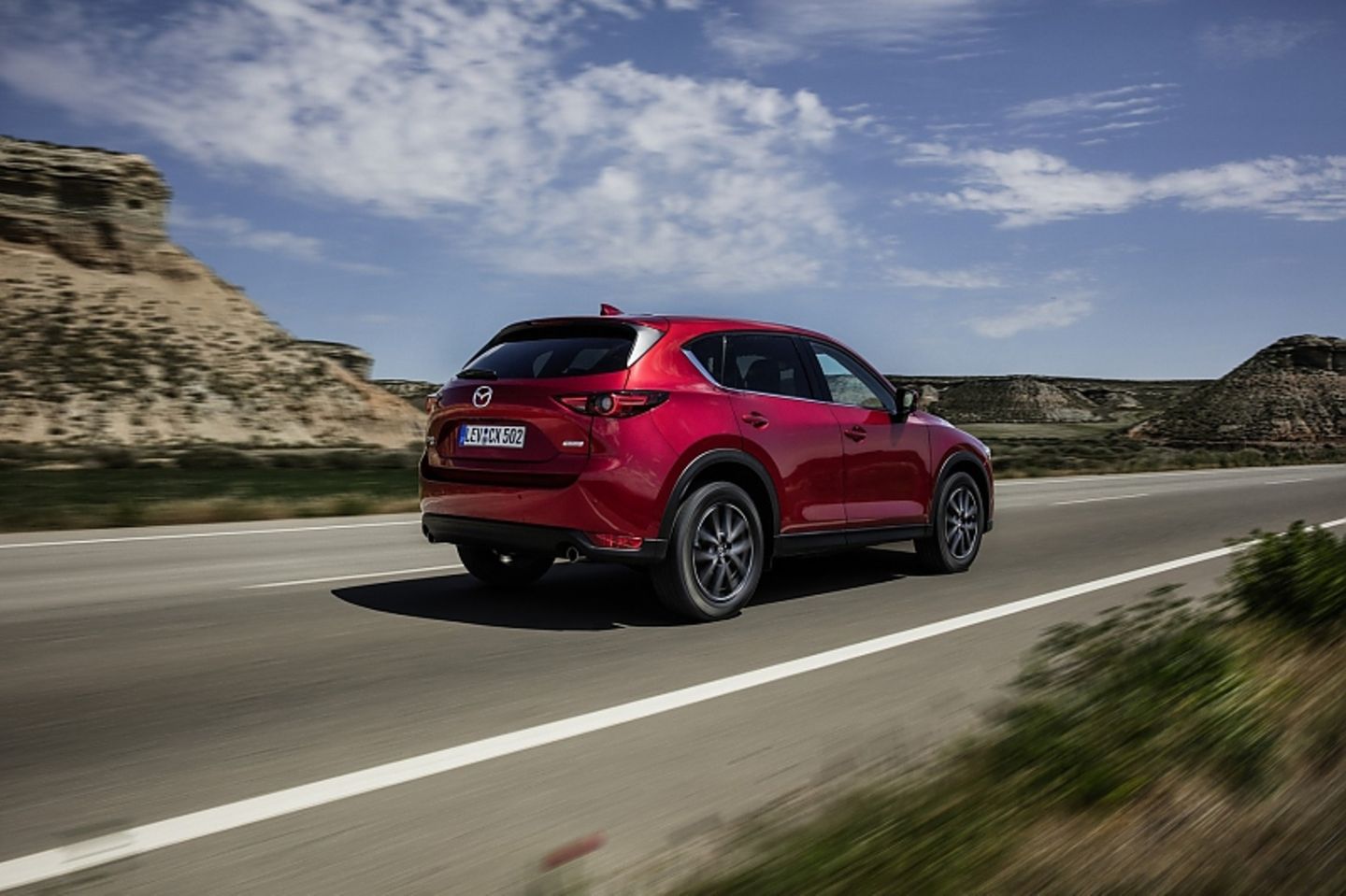 Fordert man den Mazda CX-5 Skyactiv-G 194 knurrt der Motor missmutig auf