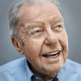 Edward J. Palkot - geboren am 20. August 1913 in Pittsburgh, Pennsylvania (USA)  Palkot arbeitete als Direktor einer Personalabteilung und lebt heute in New York. Der Rentner ist rüstig und viel unterwegs: Er geht gerne essen und auf Konzerte, spielt einmal in der Woche mit seinen Freunden Golf und tanzt - zusammen mit seiner 89-jährigen Partnerin Alice. Palkots erste Frau starb 1998 an der Nervenkrankheit ALS. Der Rentner ist froh, wieder eine neue Liebe gefunden zu haben.