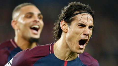 Edinson Cavani von Paris St. Germain jubelt über sein 2:0 gegen dem FC Bayern in der Champions League