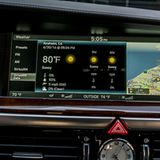 Genesis G90 5.0 - 12,3 Zoll großer Multifunktionsbildschirm im Armaturenbrett