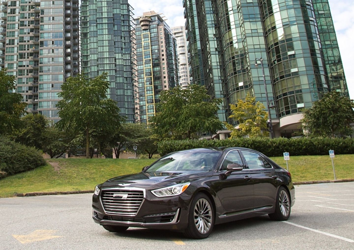 Genesis G90 5.0