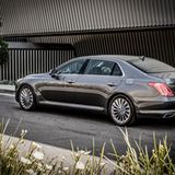 Genesis G90 5.0 - der Achtzylinder leistet 309 kW / 420 PS