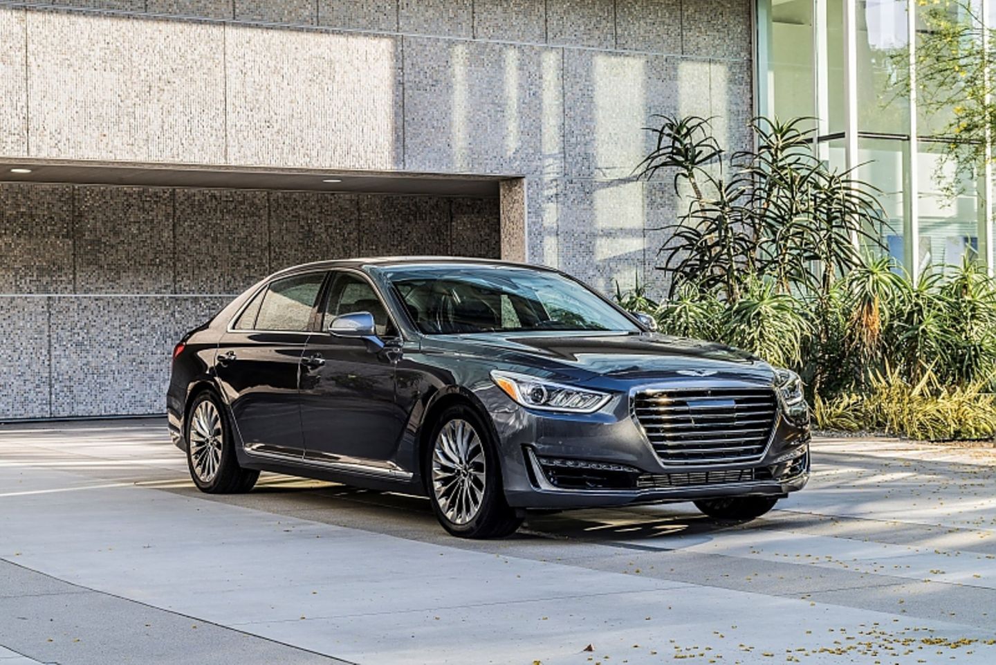 Genesis G90 5.0