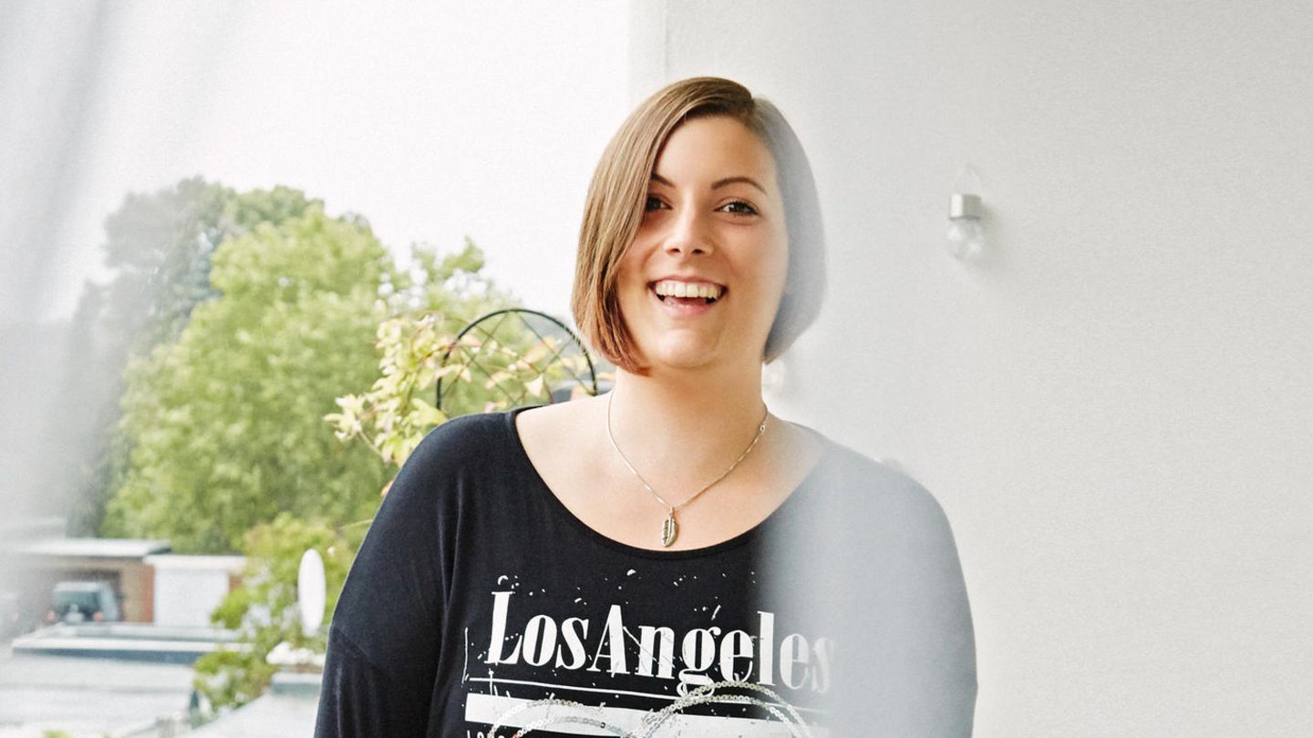 Single Lisa freut sich immer auf Dates