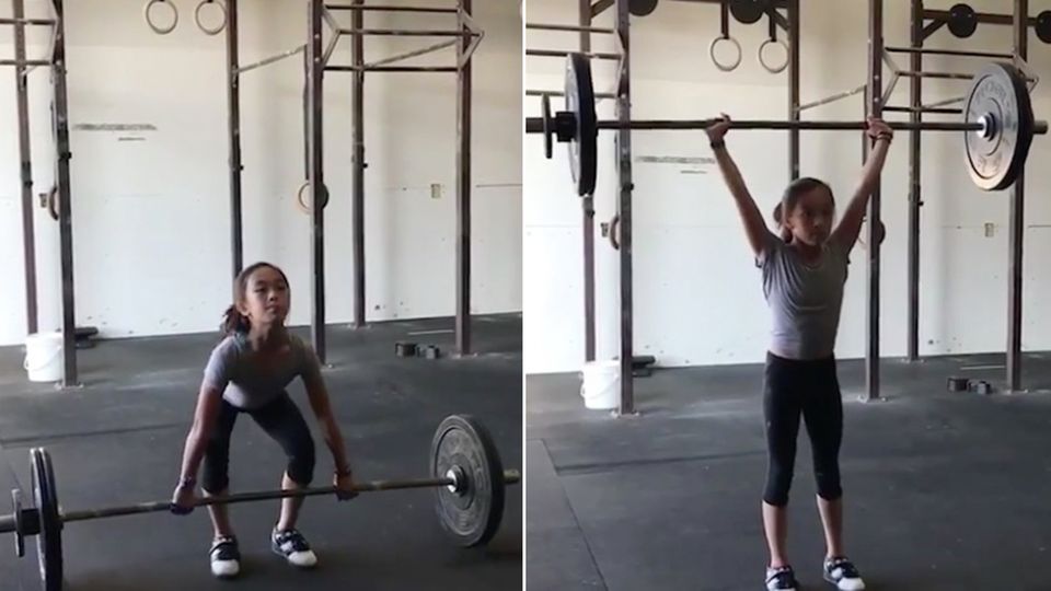Kräftiger Nachwuchs: Diese Zwölfjährige stemmt Gewichte wie ein Olympia-Star Kräftiger Nachwuchs: Diese Zwölfjährige stemmt Gewichte wie ein Olympia-Star