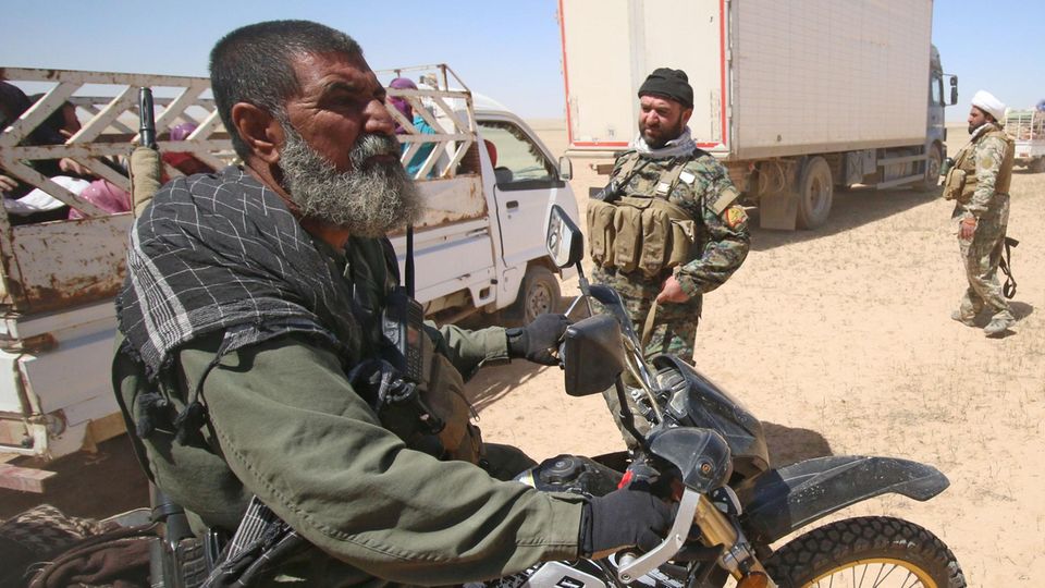Fall wird neu aufgerollt: Im April sah man Abu Tahseen beim Kampf um Mossul. Im April sah man Abu Tahseen beim Kampf um Mossul.