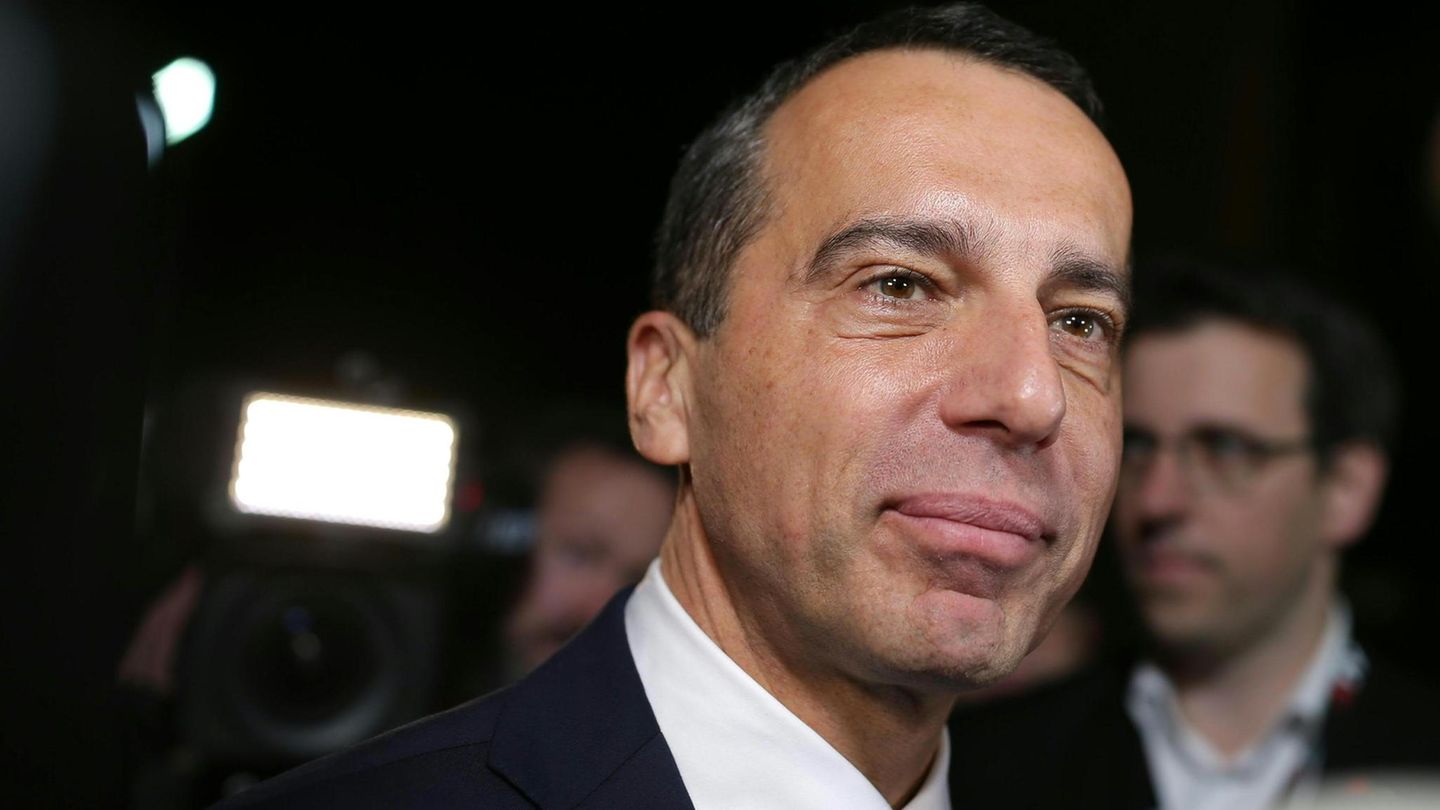 Der Blick nach vorn ist bang: Die SPÖ von Christian Kern ist massiv unter Druck geraten. Und in zwei Wochen wird gewählt