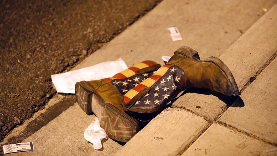 Was bleibt: Ein 64-Jähriger hat in Las Vegas 59 Menschenleben ausgelöscht