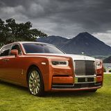 Die Farbe ist eine Reminiszenz an den "Stern von Indien" einem Phantom II von 1934