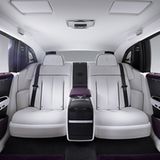 Die Sitze schauen nicht nur bequem aus, sie sind es