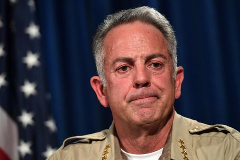 Handelte Massenmörder Stephen Paddock wirklich allein? Sheriff Joseph Lombardo hat daran seine Zweifel.