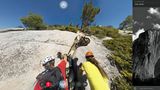 Der Gipfel rückt in Sichtweite: Nach 2,5 Tagen Kletterei und 28 Seillängen erreicht die Dreierseilschaft die Ausstiegsrisse. Als oberste Sicherung dient weder Haken noch Klemmkeil, sondern ein Baum.