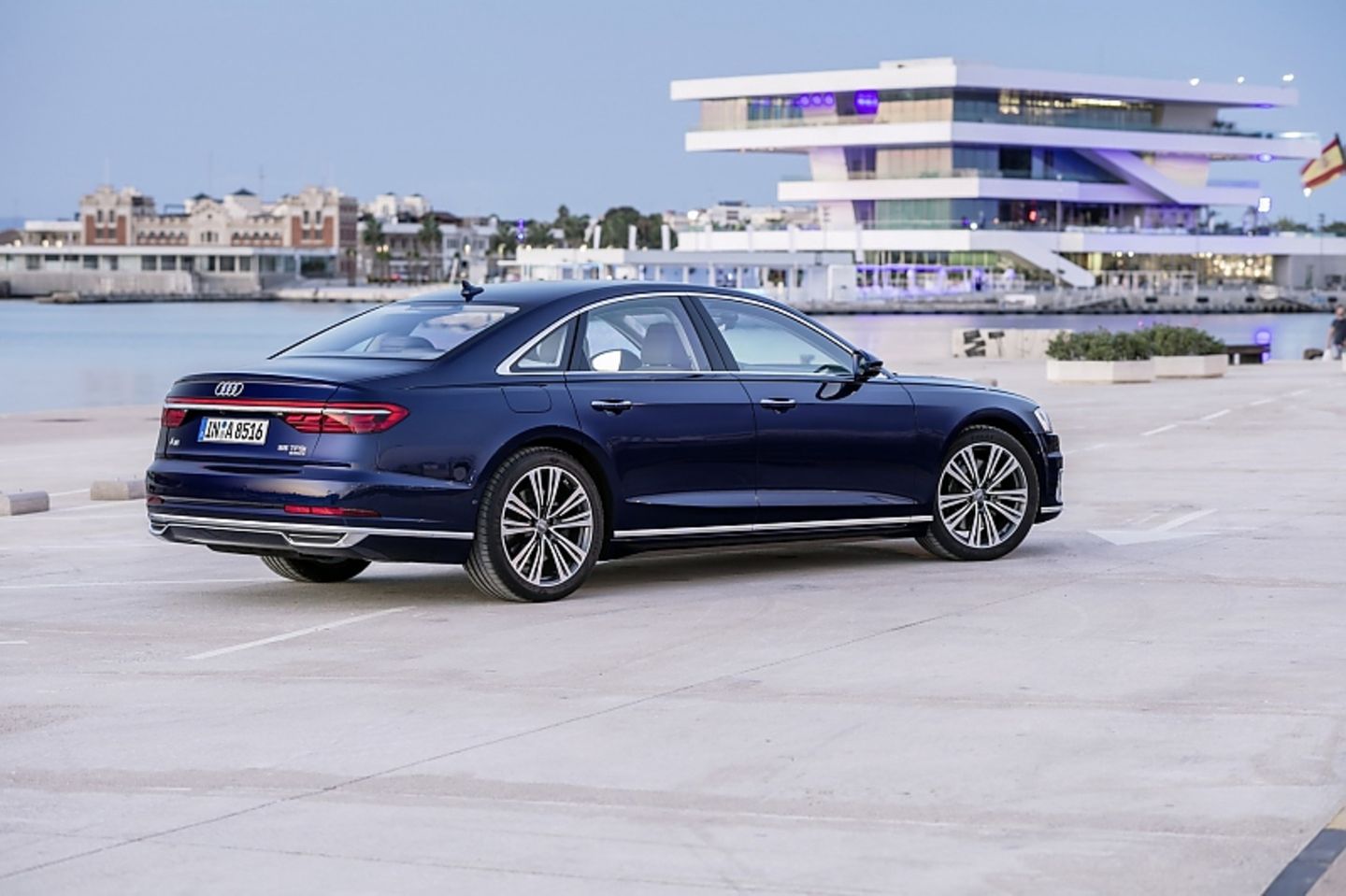 Der Audi A8 55 Quattro TFSI 5,17 Meter lang