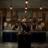 Platz 4: Connaught Bar, London  In London tummeln sich die besten Bars der Welt. Die Connaught Bar ist ein Klassiker für hervorragende Cocktails.  Mehr Infos finden Sie auf der Website.