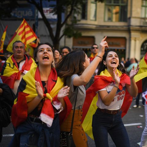 In Barcelona sind Hunderttausende auf die Straße gegangen - um für den Verbleib in Spanien zu demonstrieren