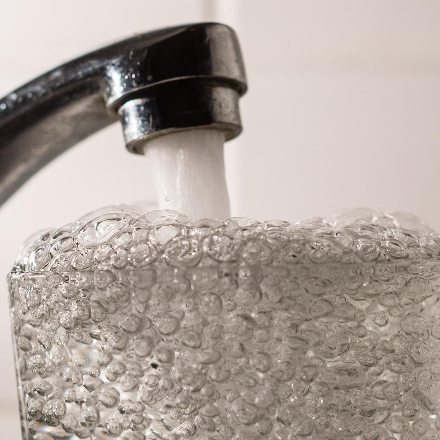 So schädlich können Wasserfilter für die Gesundheit sein - Laut
