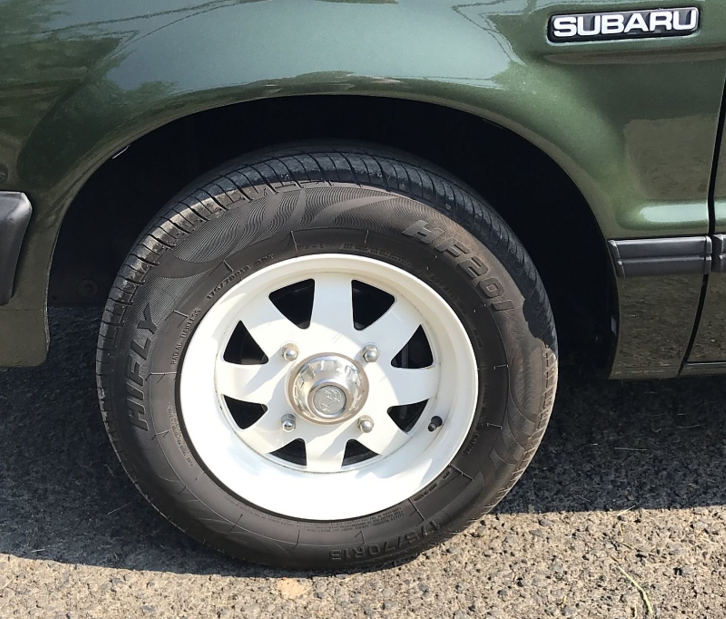 Subaru 1800 Turismo 4WD - weiße Stahlfelgen