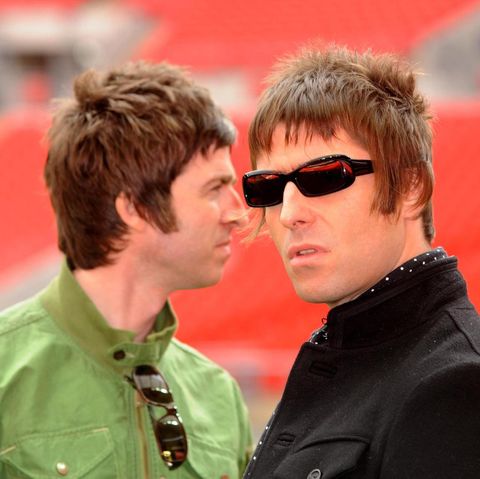 Die beiden Brüder Noel und Liam Gallagher auf einem Bild.