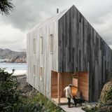 Die Form der Surfer-Hütte ist einfach, aber nicht auf Sparsamkeit optimiert. Das sieht man hier am Eingangsbereich.