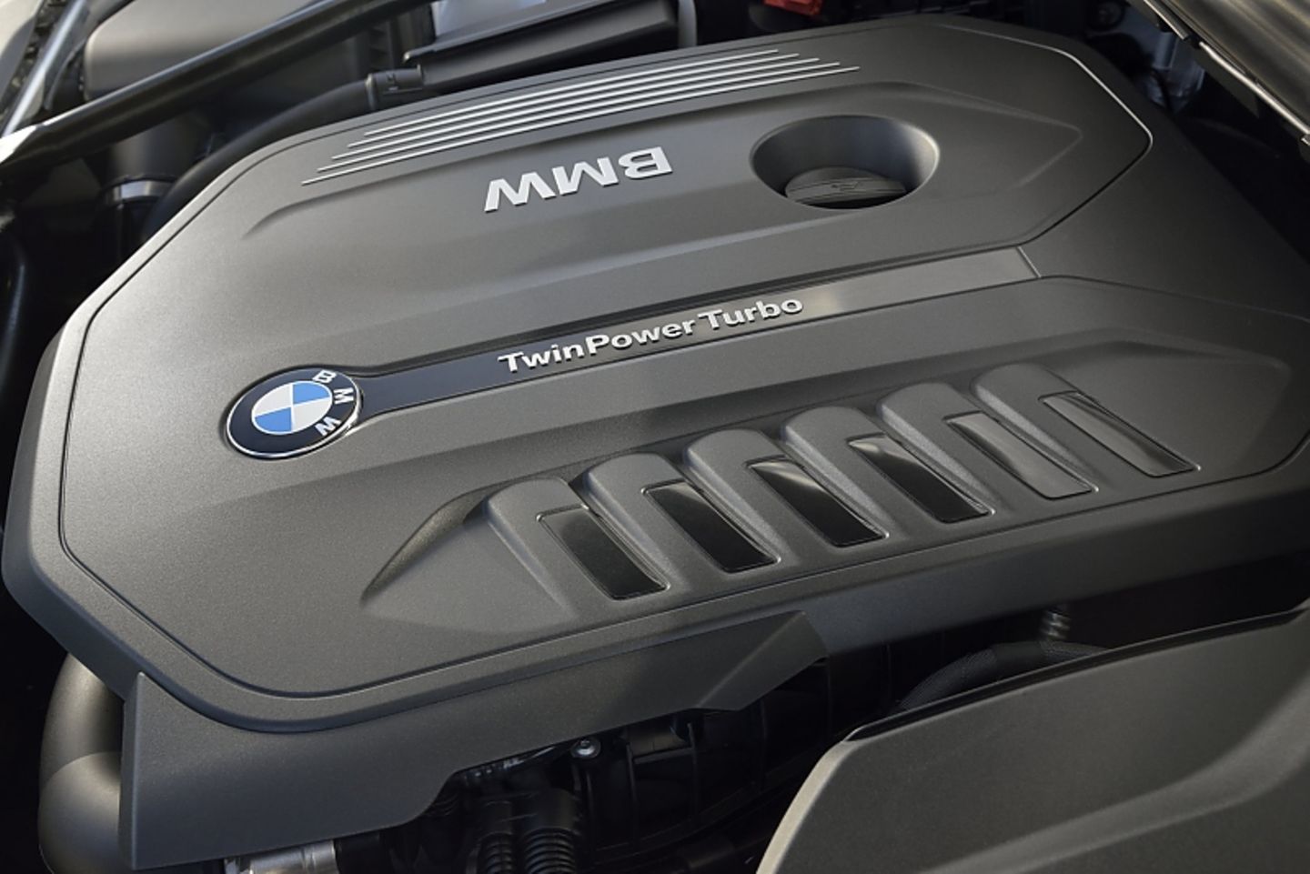 BMW 640i xDrive Gran Turismo - der Reihensechszylinder leistet 250 kW / 340 PS und 450 Nm
