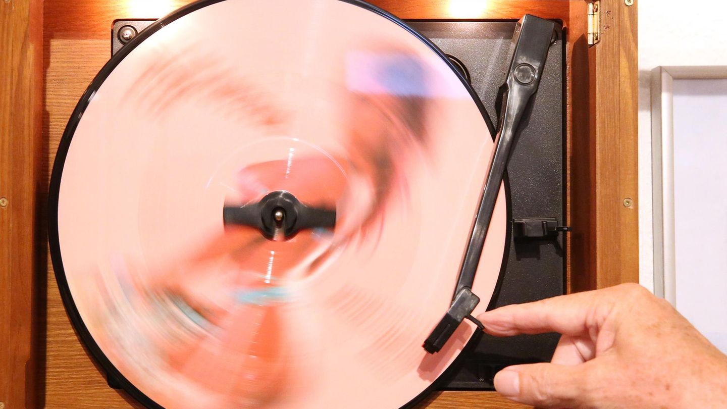 Die Schallplatte: Letzter Wille, Plattenrille - eine Hymne auf's Vinyl