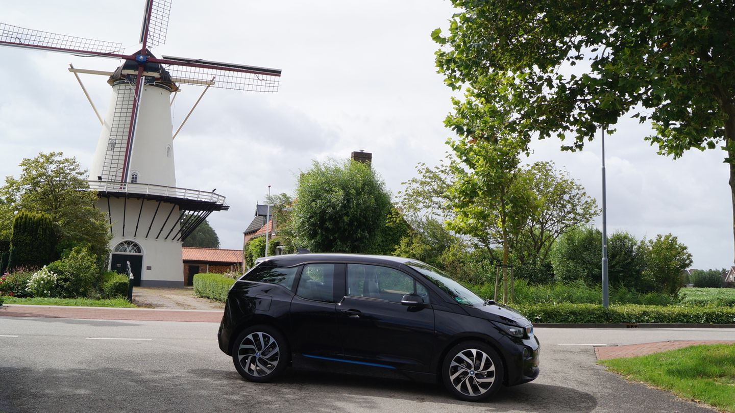 Für Touren bis 200 Kilometer ist das Elektroauto problemlos nutzbar, wenn man im Sparmodus "Eco Pro Plus" unterwegs ist. Hilfreich ist die Energierückgewinnung, die sich vor allem im Stadtverkehr bemerkbar macht.