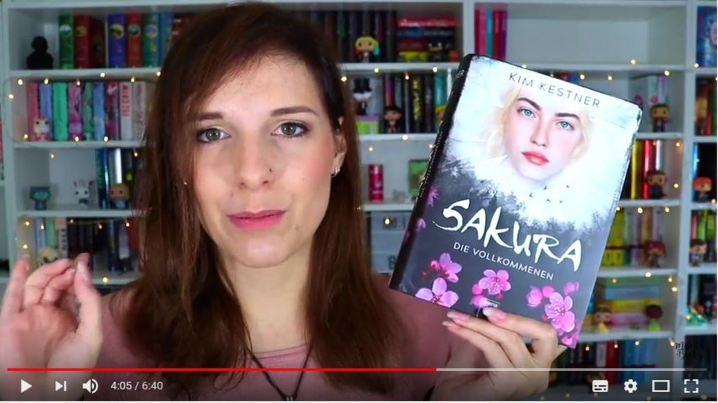Jessy vom Booktube-Kanal "MelodyOfBooks"