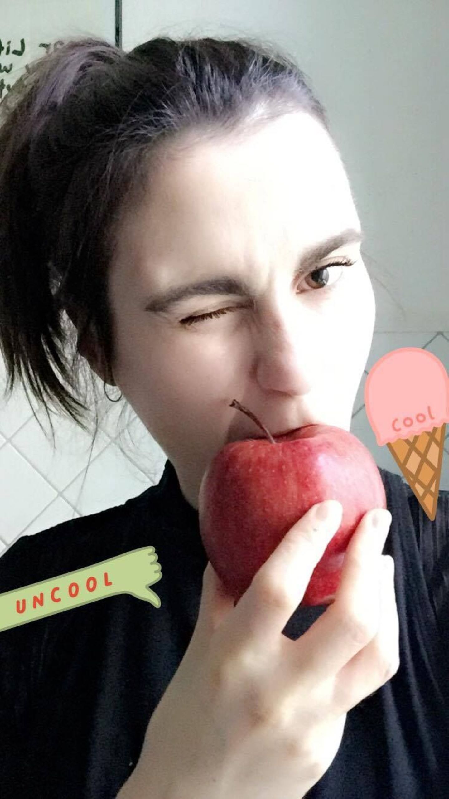 PS: Apfel statt Schoki. Geht auch, außer bei PMS!