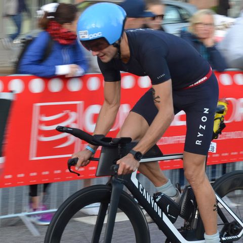 Thorsten Schröder, Tagesschausprecher und Triathlet, hier beim Ironman in Hamburg