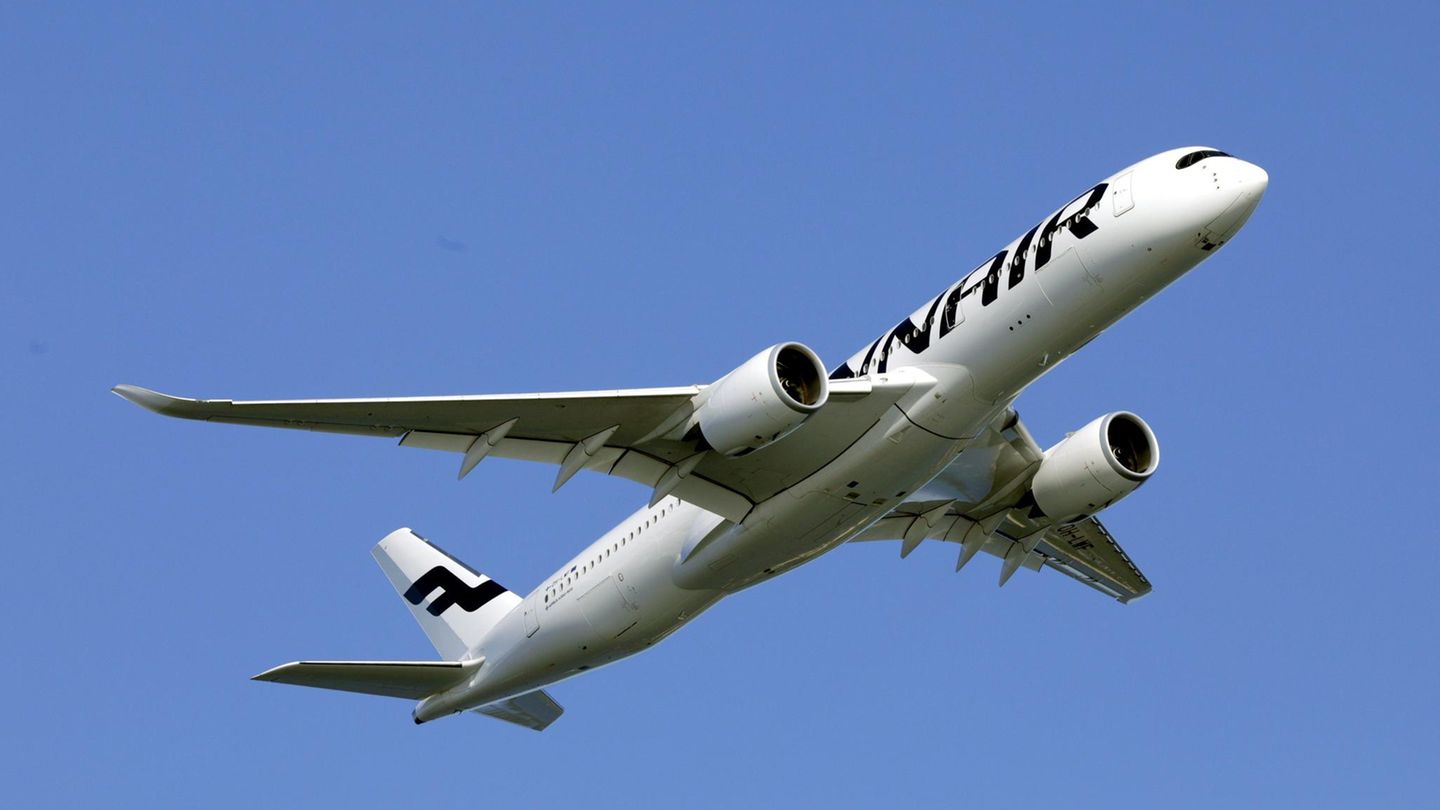 Ein Airbus A350 der Fluggesellschaft Finnair (Symbolbild)