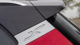 An der C-Säule prankt beim Seat Arona ein großes X