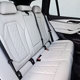 BMW X3 M40i xDrive - das Platzangebot ist gut, doch die Rückbank könnte komfortabler sein