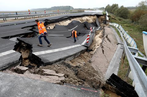 Abgeknickt und eingebrochen: Die A20 Richtung Rostock